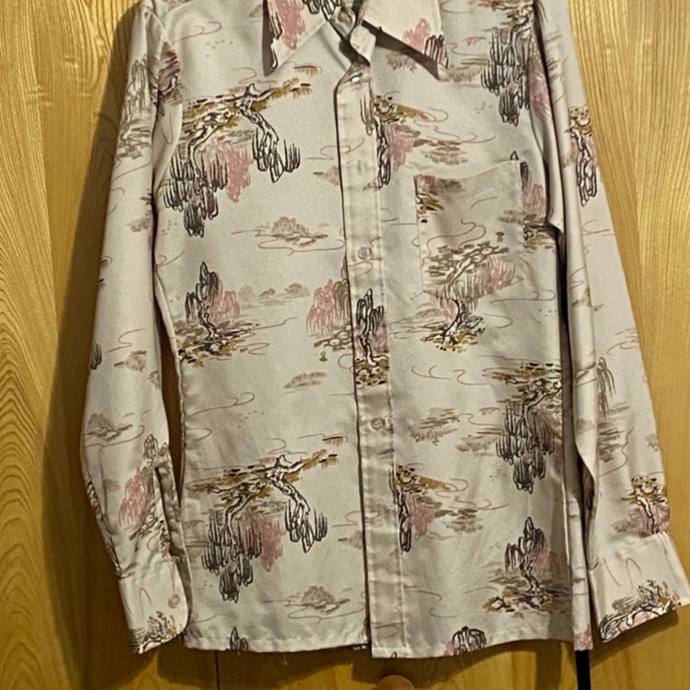 Vintage Tiger Print Button-Up Shirt